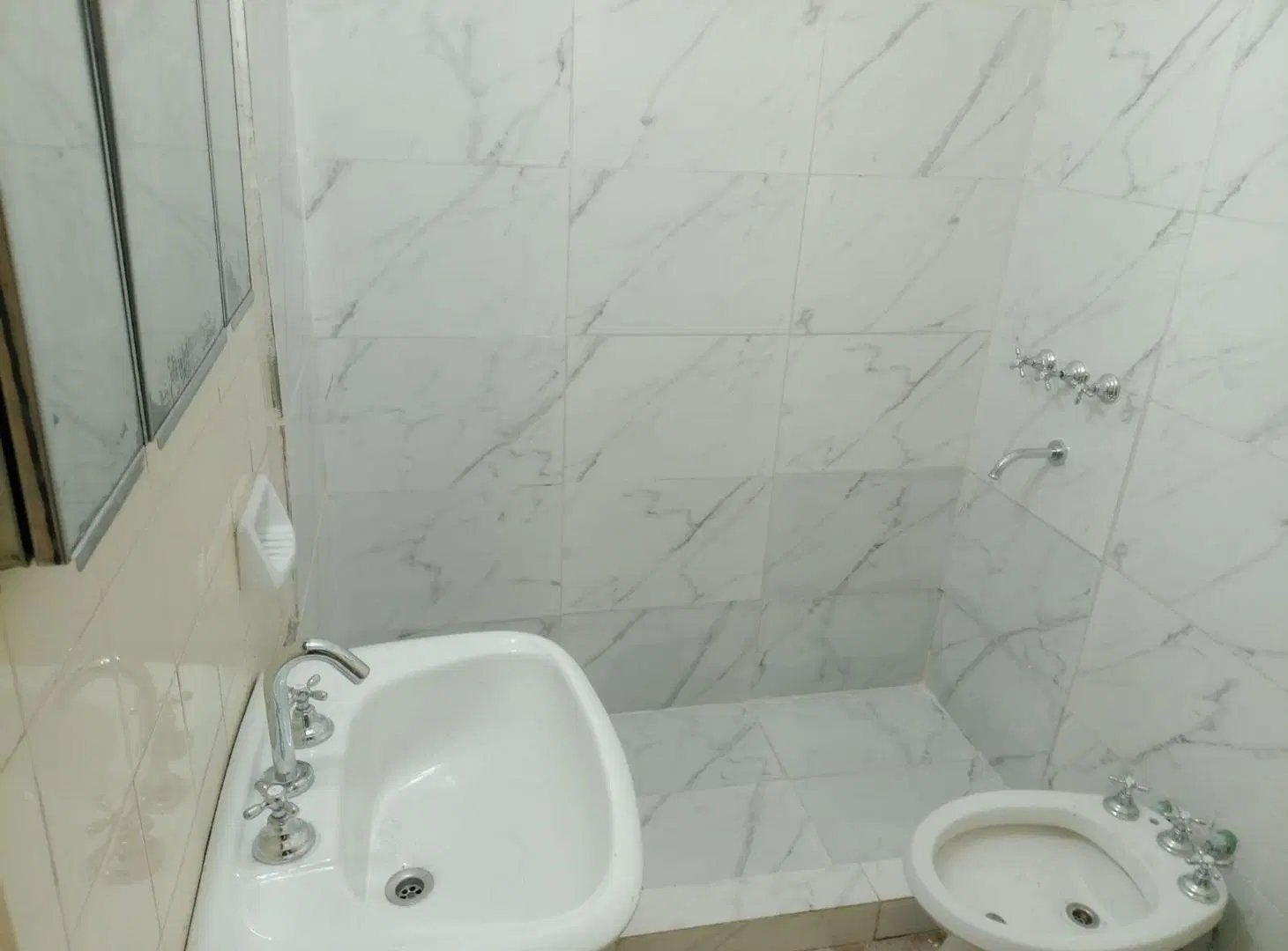 VENTA CASA 2 DORMITORIOS BARRIO SAN VICENTE 8