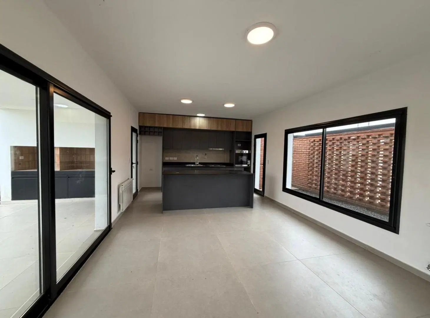 VENTA DUPLEX 3 DORMITORIOS TALAR DEL ESTE CREDITO 2