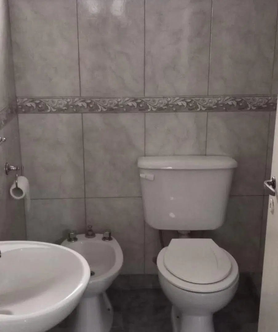 VENTA CASA 2 DORM REFACCIONADA VALLE HERMOSO 5