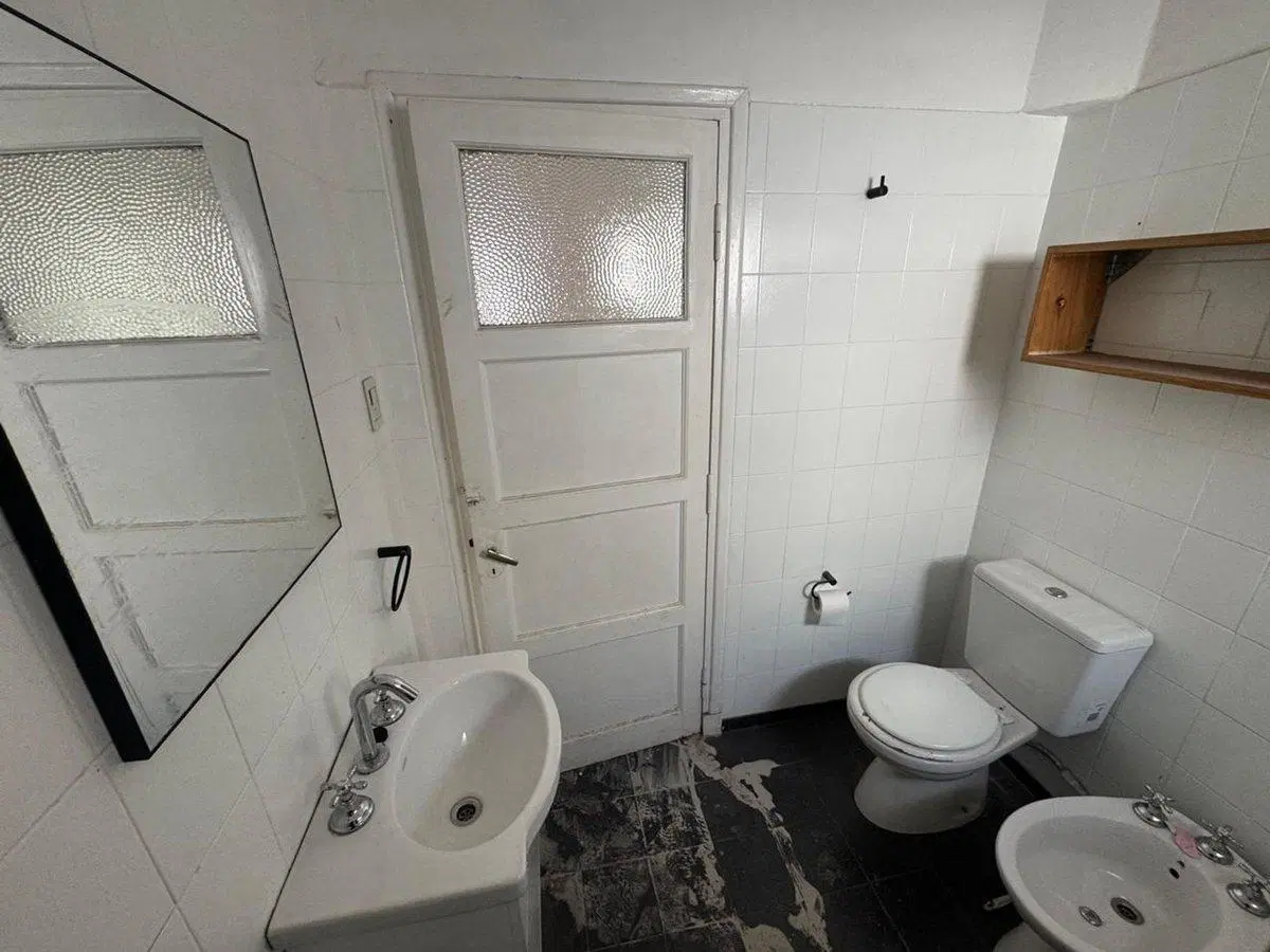 VENTA CASA 2 DORM. B° VILLA CABRERA. 3