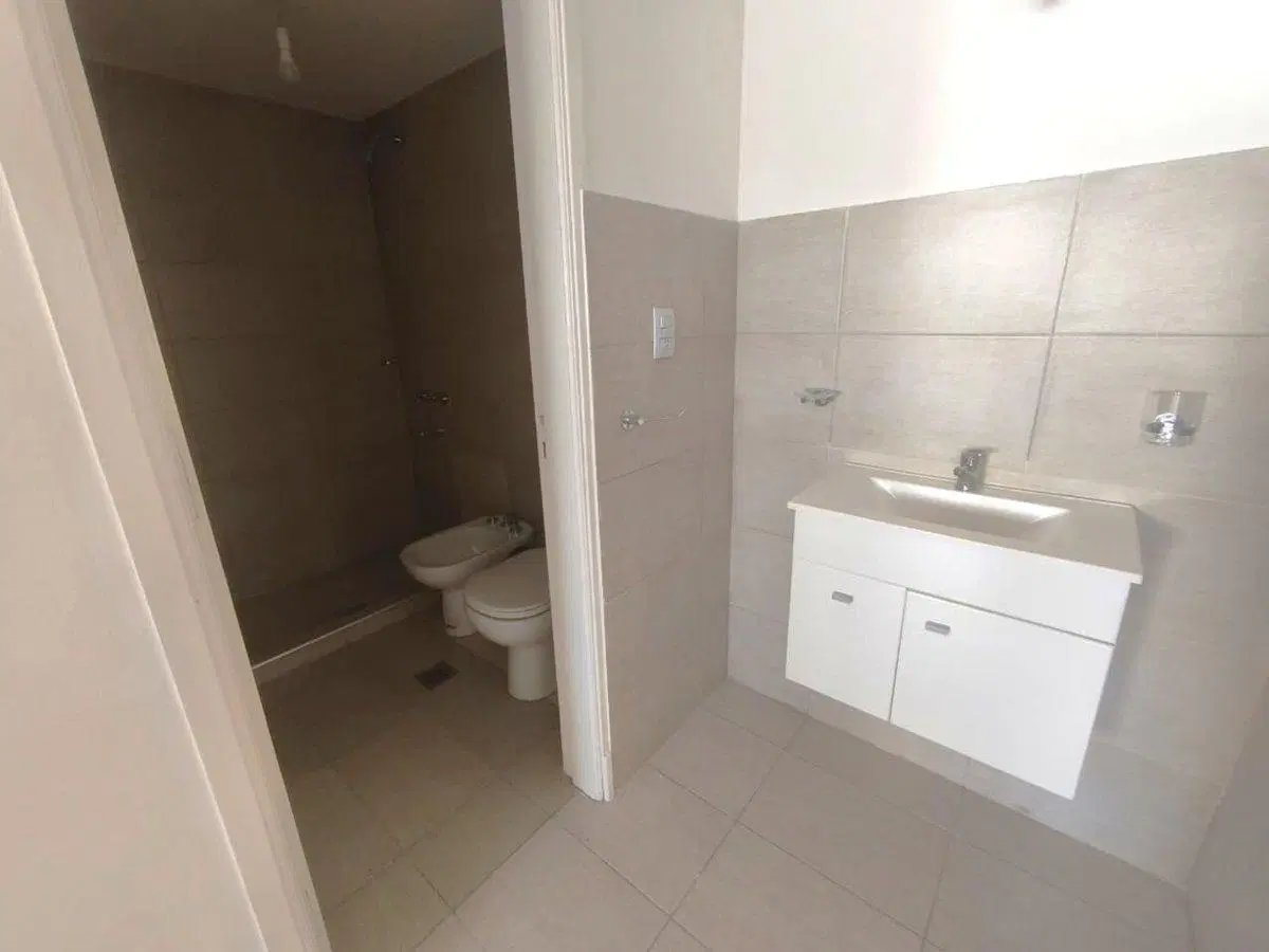 VENTA DEPARTAMENTO DOS DORMITORIOS COFICO COCHERA 5