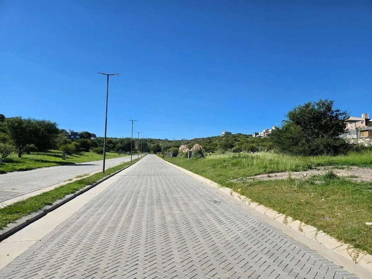 VENTA TERRENO EN VENTURIA CARLOS PAZ 2