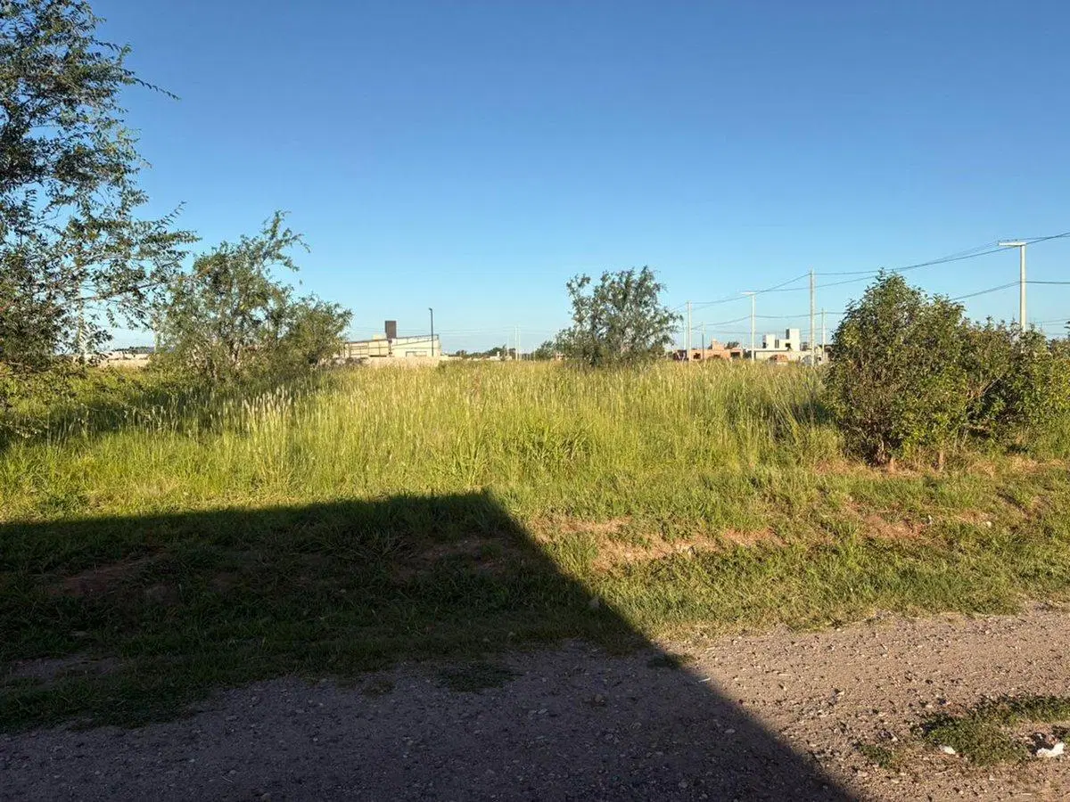 Se vende terreno de 281 m2 en Juárez Celman 2