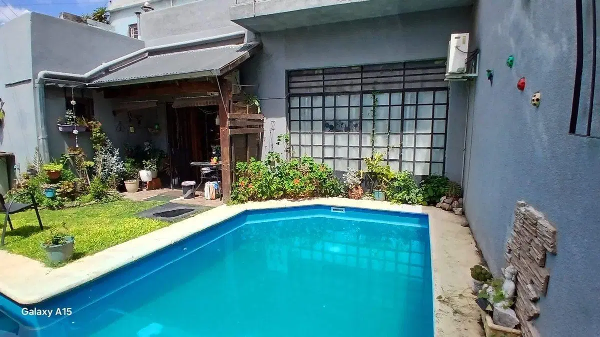VENTA CASA 4 DORMITORIOS ALTA CÓRDOBA. FINANCIA! 2