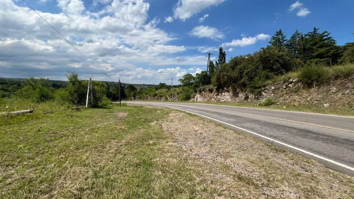 VENTA LOTE 1442M2 LOS ESPINILLOS POTRERO DE GARAY 5