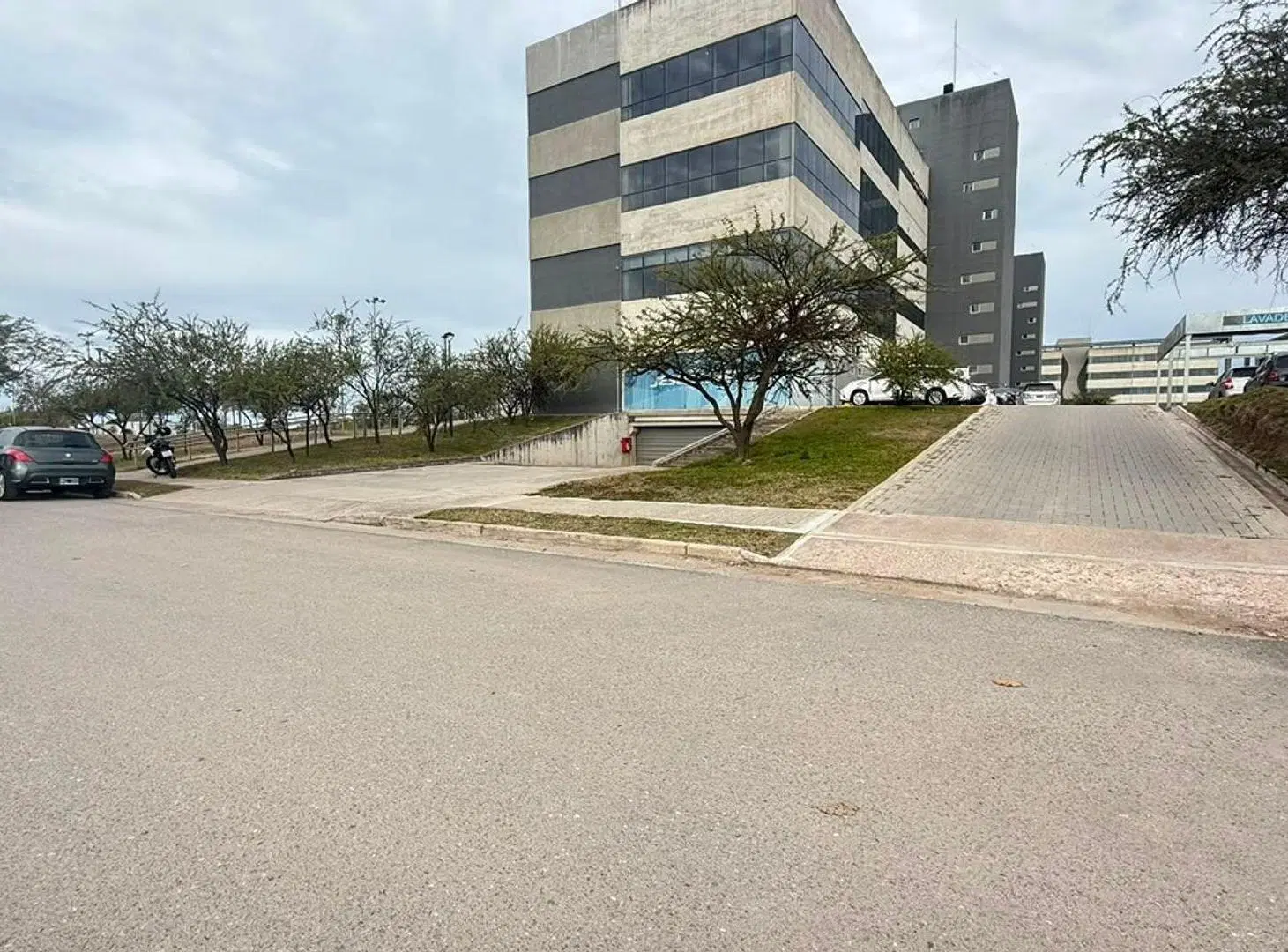 ALQUILER OFICINAS PARQUE EMPRESARIAL AEROPUERTO 5