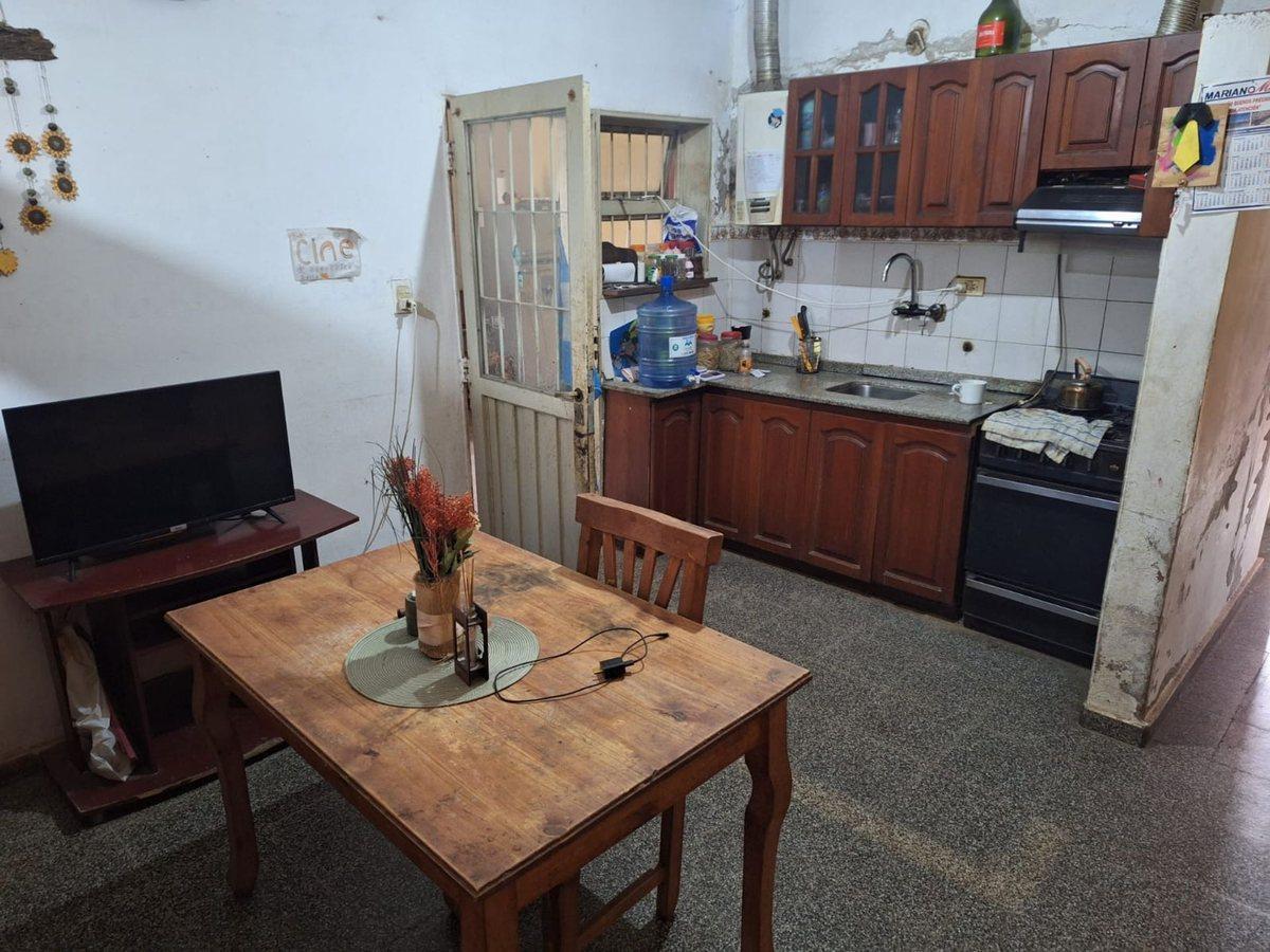 Foto de VENTA CASA 3 DORMITORIOS ZONA JOSE IGNACIO DIAZ, imagen 2