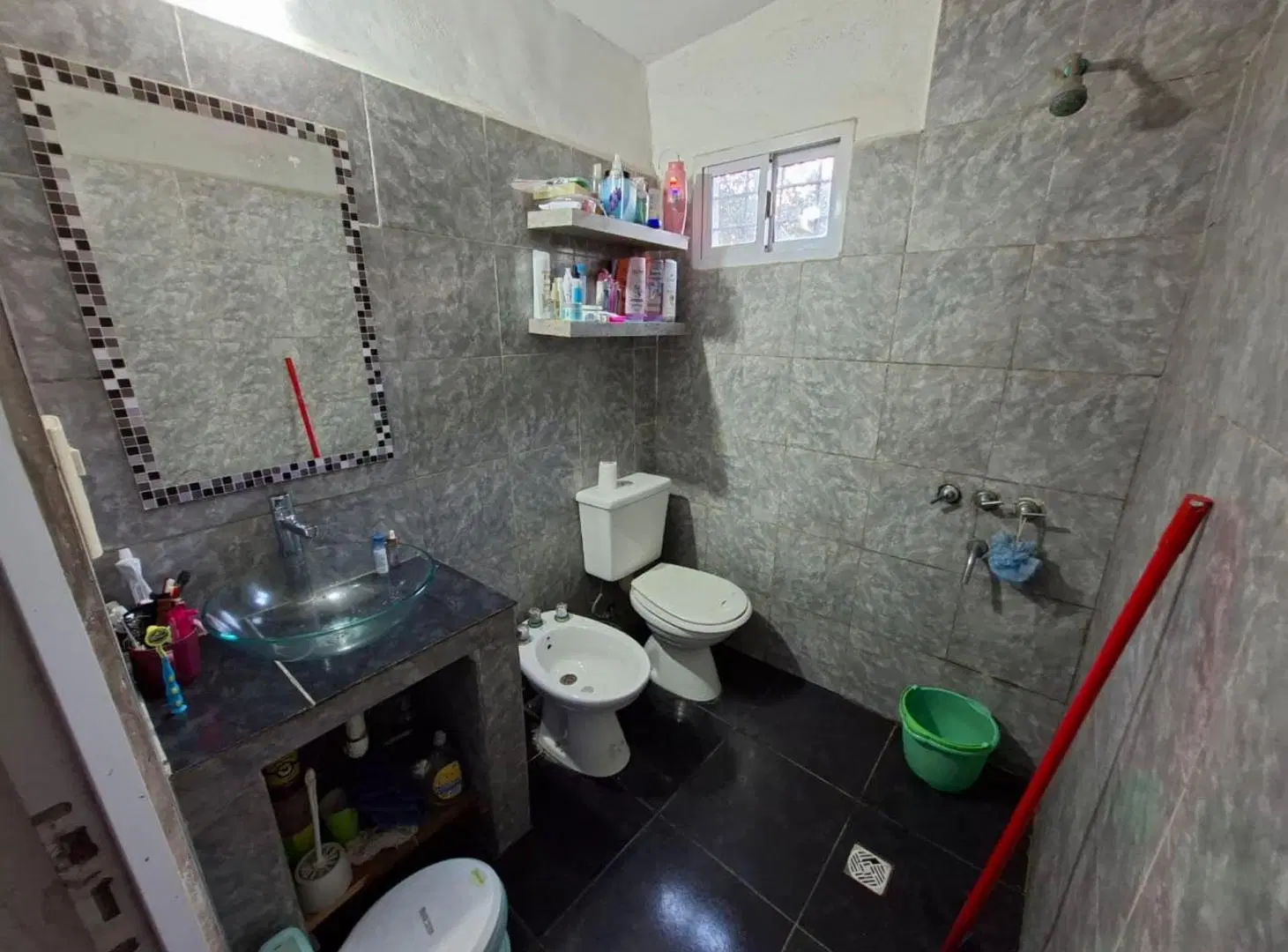 VENTA CASA 1 DORM MAS DEPTO 2 DORM VILLA ADELA 3