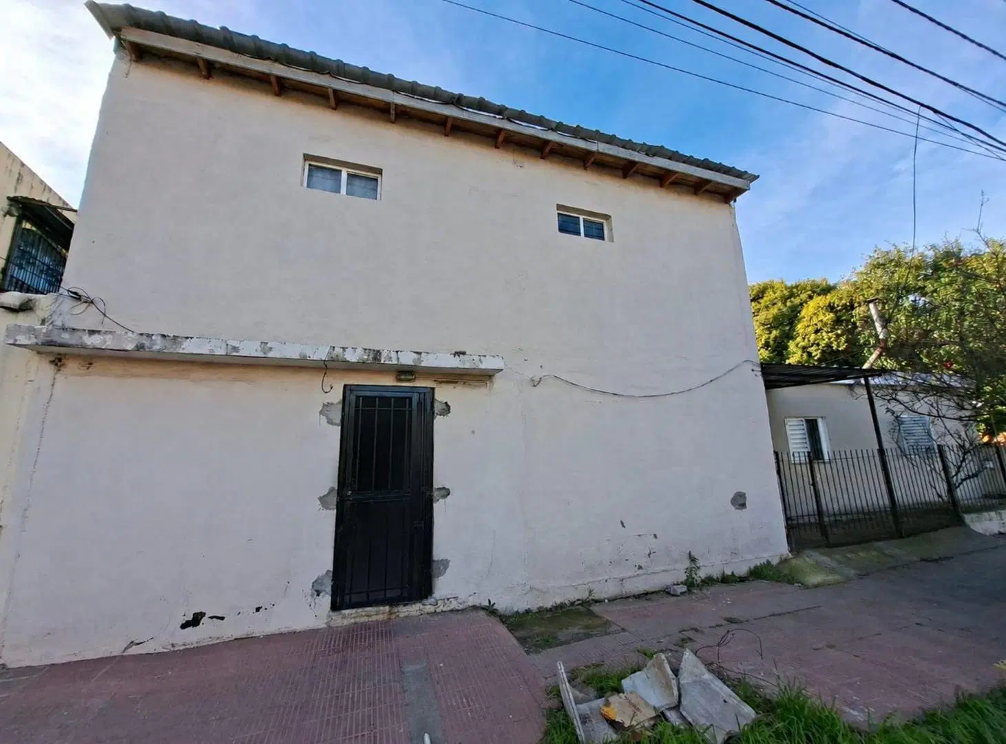 VENTA CASA 1 DORM MAS DEPTO 2 DORM VILLA ADELA 2