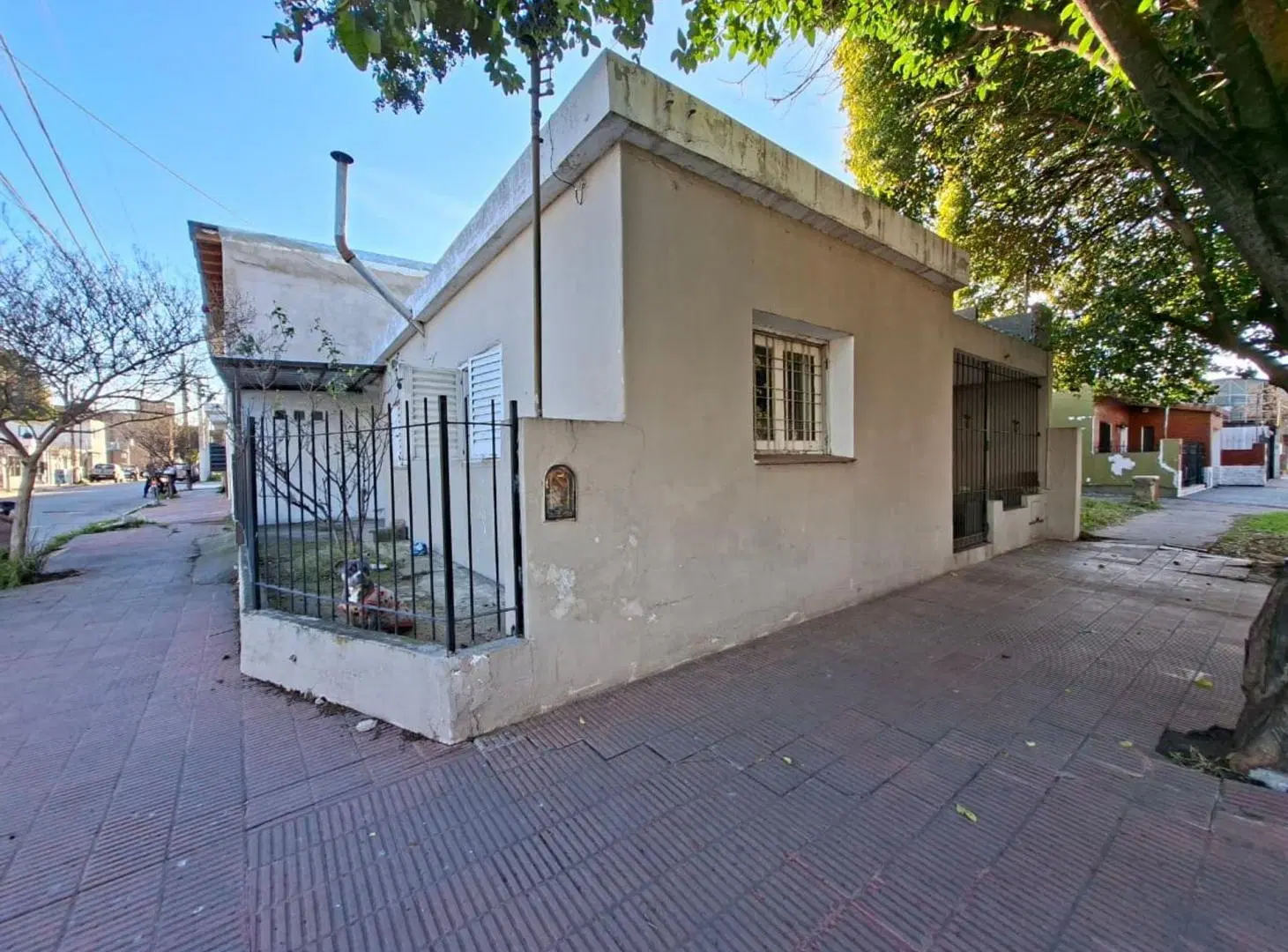 VENTA CASA 1 DORM MAS DEPTO 2 DORM VILLA ADELA 8
