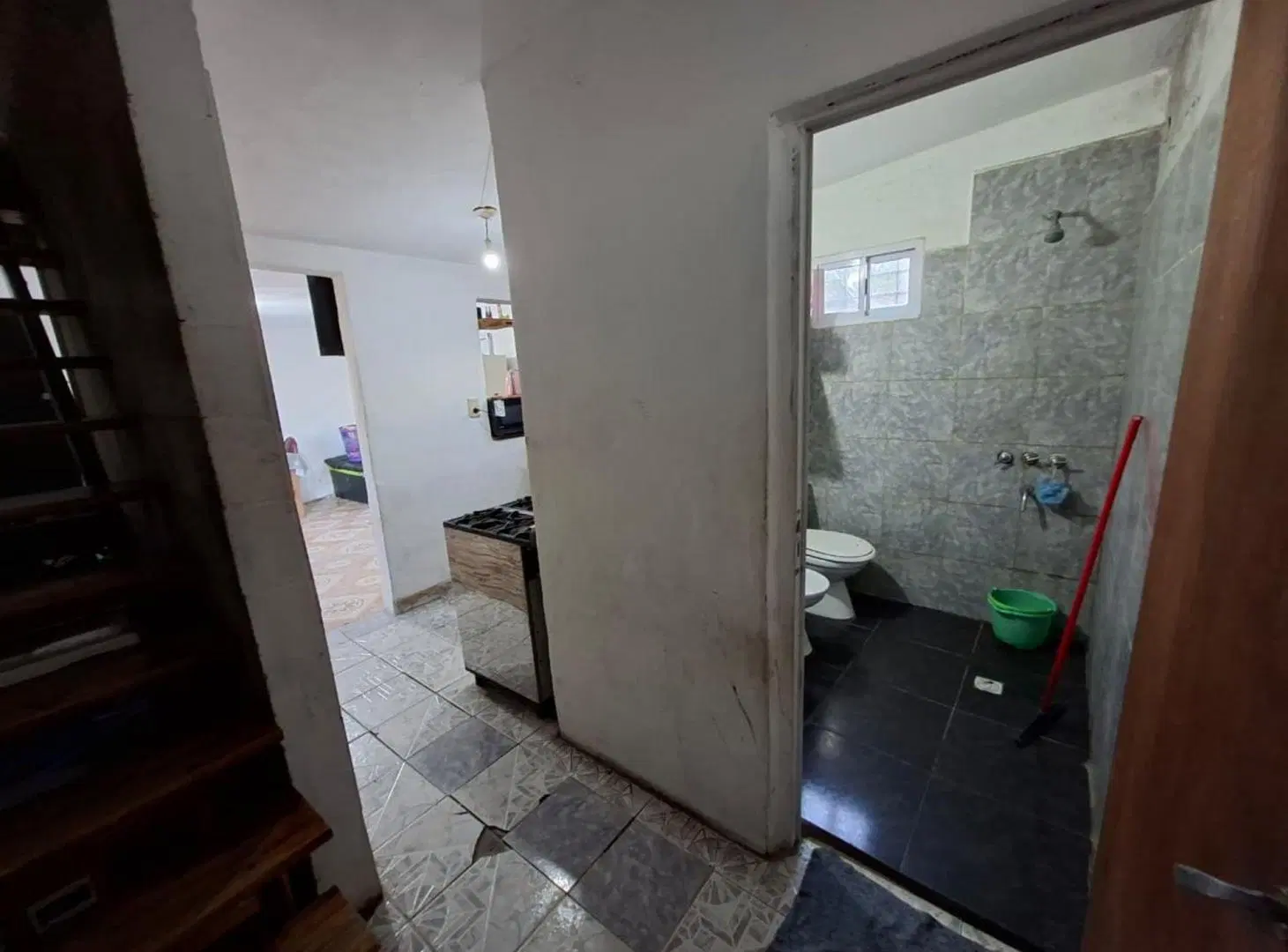 VENTA CASA 1 DORM MAS DEPTO 2 DORM VILLA ADELA 4