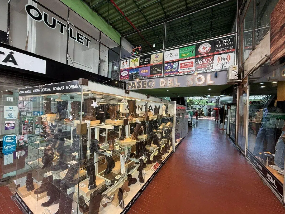 VENTA LOCAL COMERCIAL CENTRO DE CÓRDOBA 8