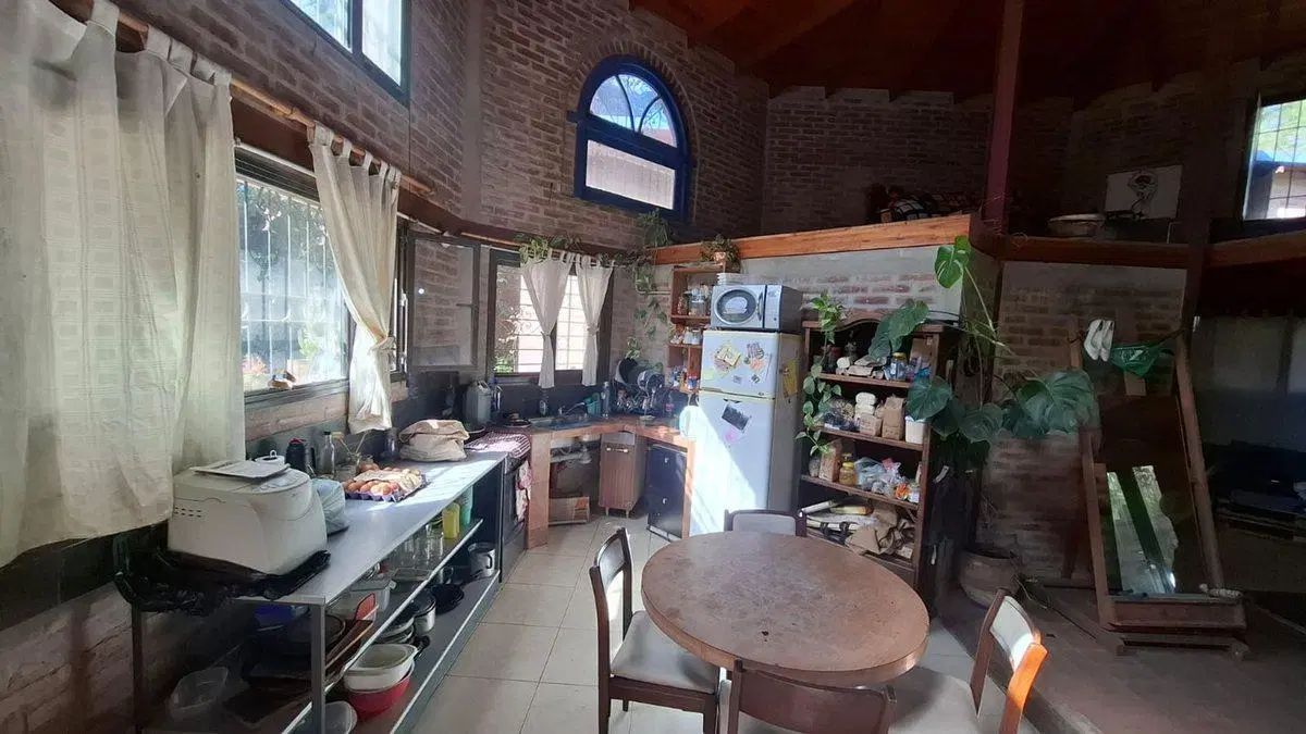 SE VENDE CASA 2 DORMITORIOS EN UNQUILLO 5