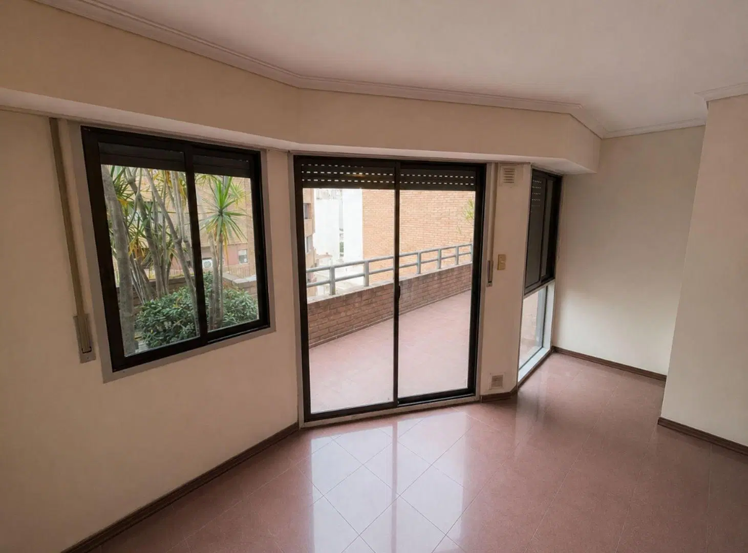 VENTA AMPLIO DEPARTAMENTO 1 DORMITORIO - CENTRO 5