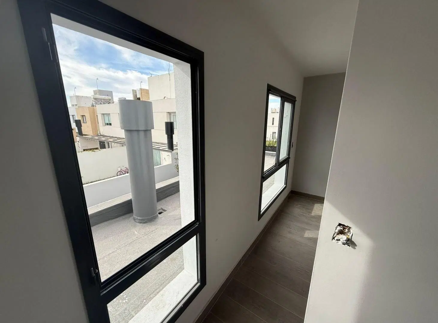 VENTA DUPLEX PRADOS DE MANANTIALES 3 DORMITORIOS 4