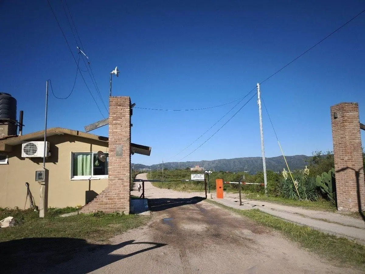 VENTA LOTE 2200M BARRIO VILLA LAGO AZUL C PAZ 2