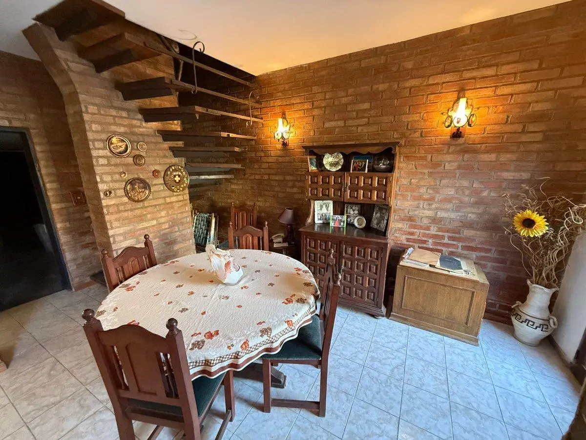 VENTA CASA 5 DORM LA CALERA APTA CREDITO 4