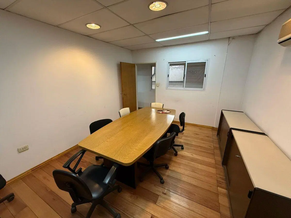 VENTA GALPON CON OFICINAS B PUEYRREDON 8