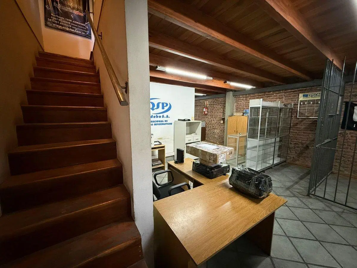 VENTA GALPON CON OFICINAS B PUEYRREDON 5