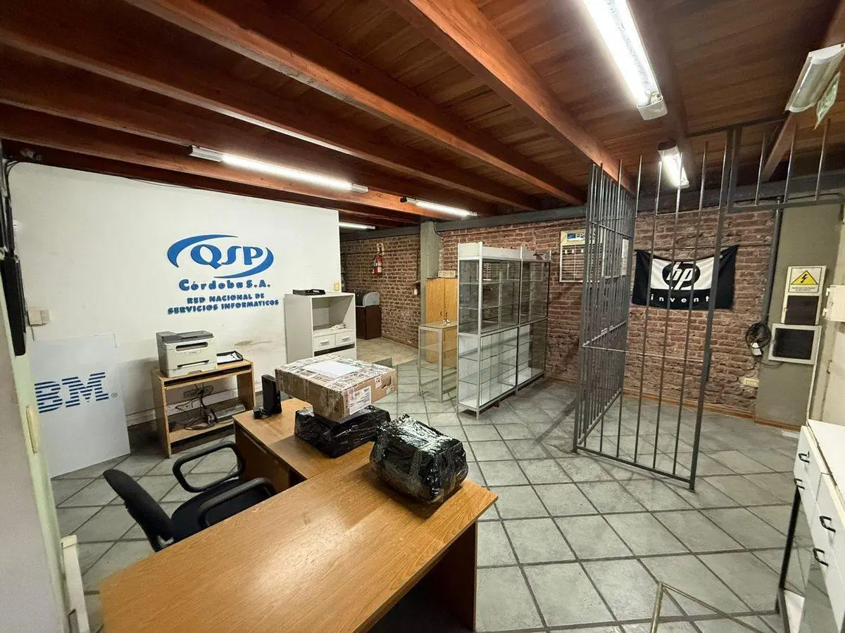 VENTA GALPON CON OFICINAS B PUEYRREDON 3