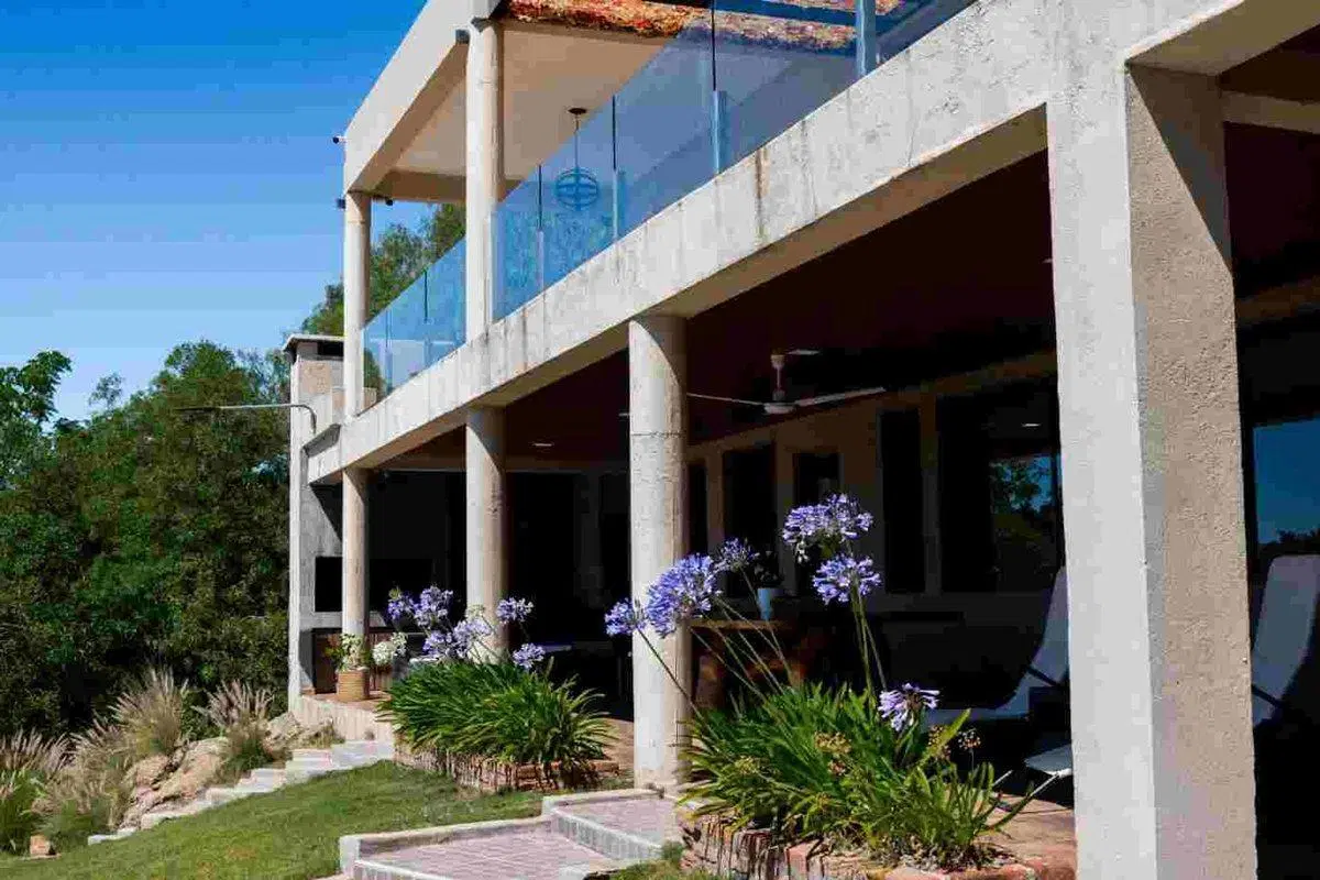 IMPONENTE CASA 5 DOR CON VISTA AL LAGO EN SIQUIMAN 4