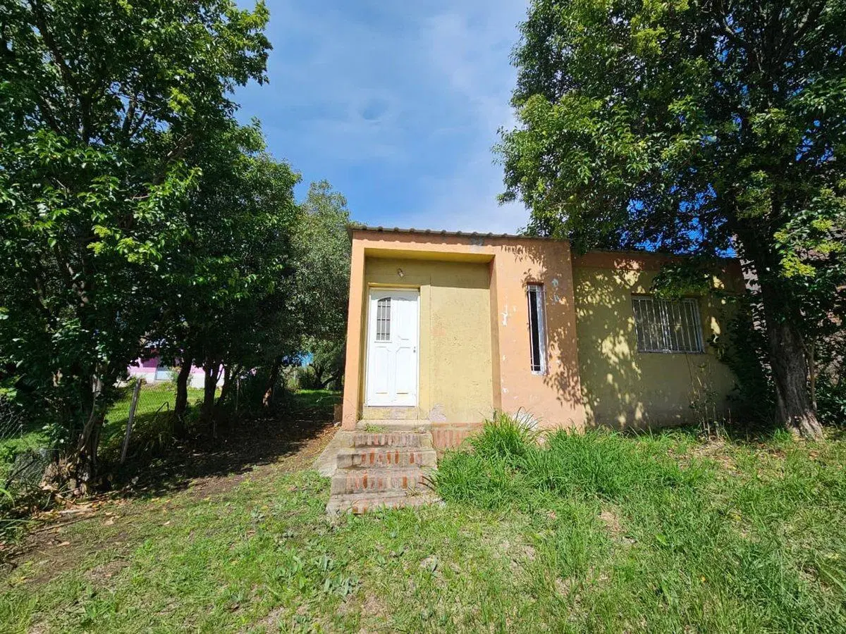 VENTA CASA 2 DORMITORIOS AGUA DE ORO 2