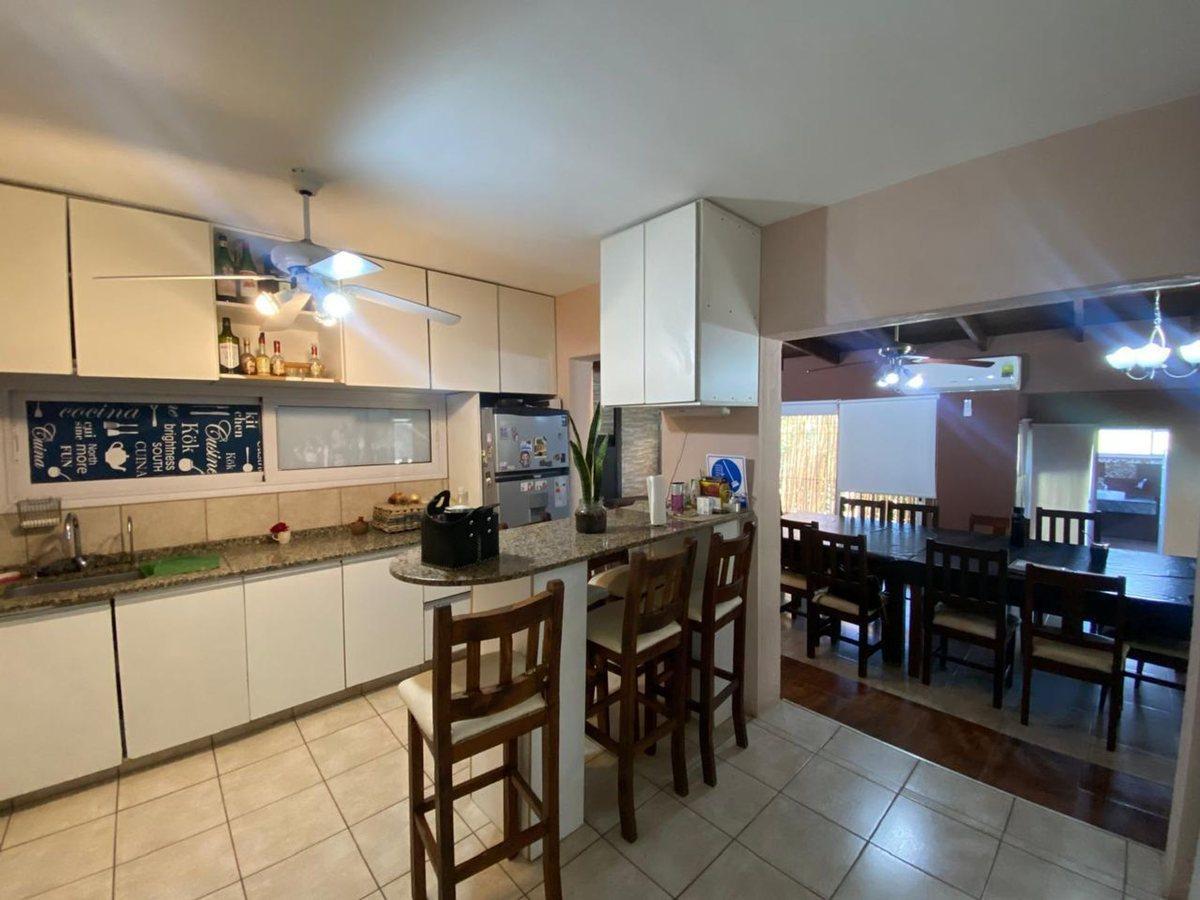 Foto de VENTA CASA EN VILLA GIARDINO 5 HAB CON PILETA, imagen 2