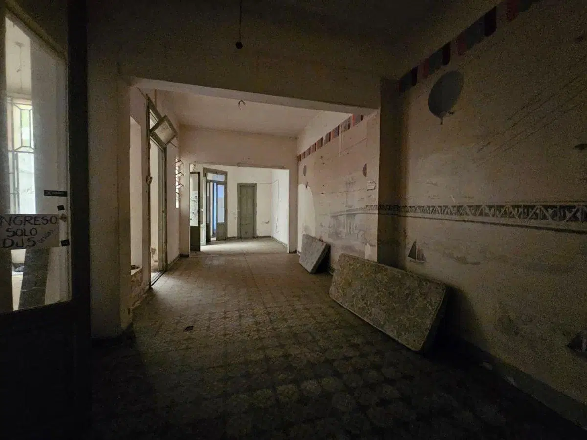 CASONA USO COMERCIAL O APTO DESARROLLO ALBERDI 2