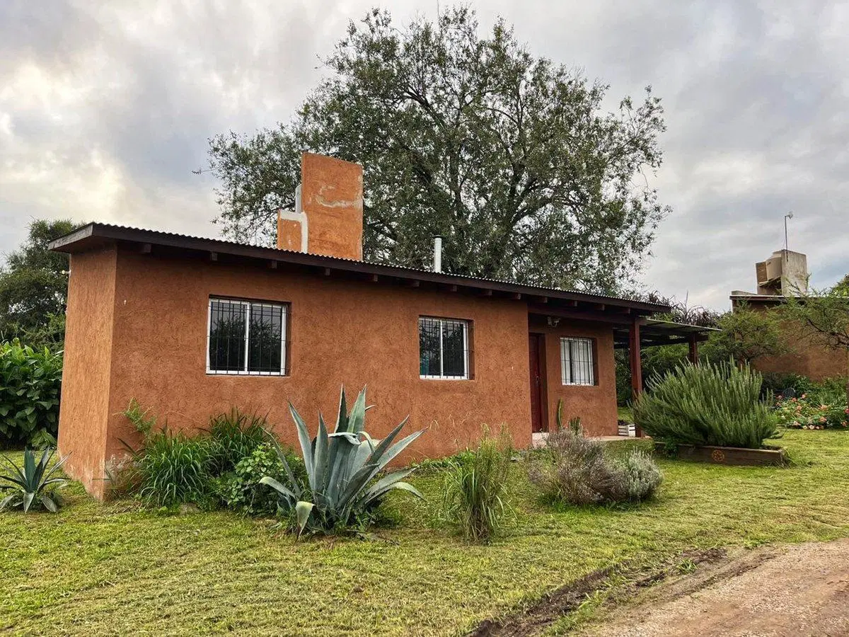SE VENDE CASA DOS DORMITORIOS EN HOUSING UNQUILLO 8