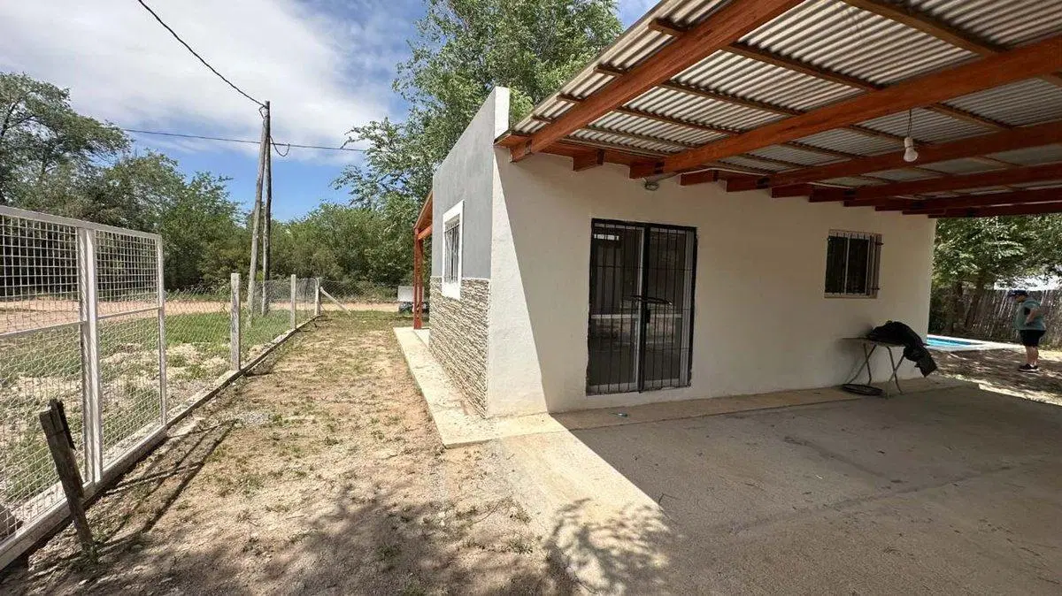 VENTA CASA 2 DORM. CON PILETA EN COMUNA SAN ROQUE 4