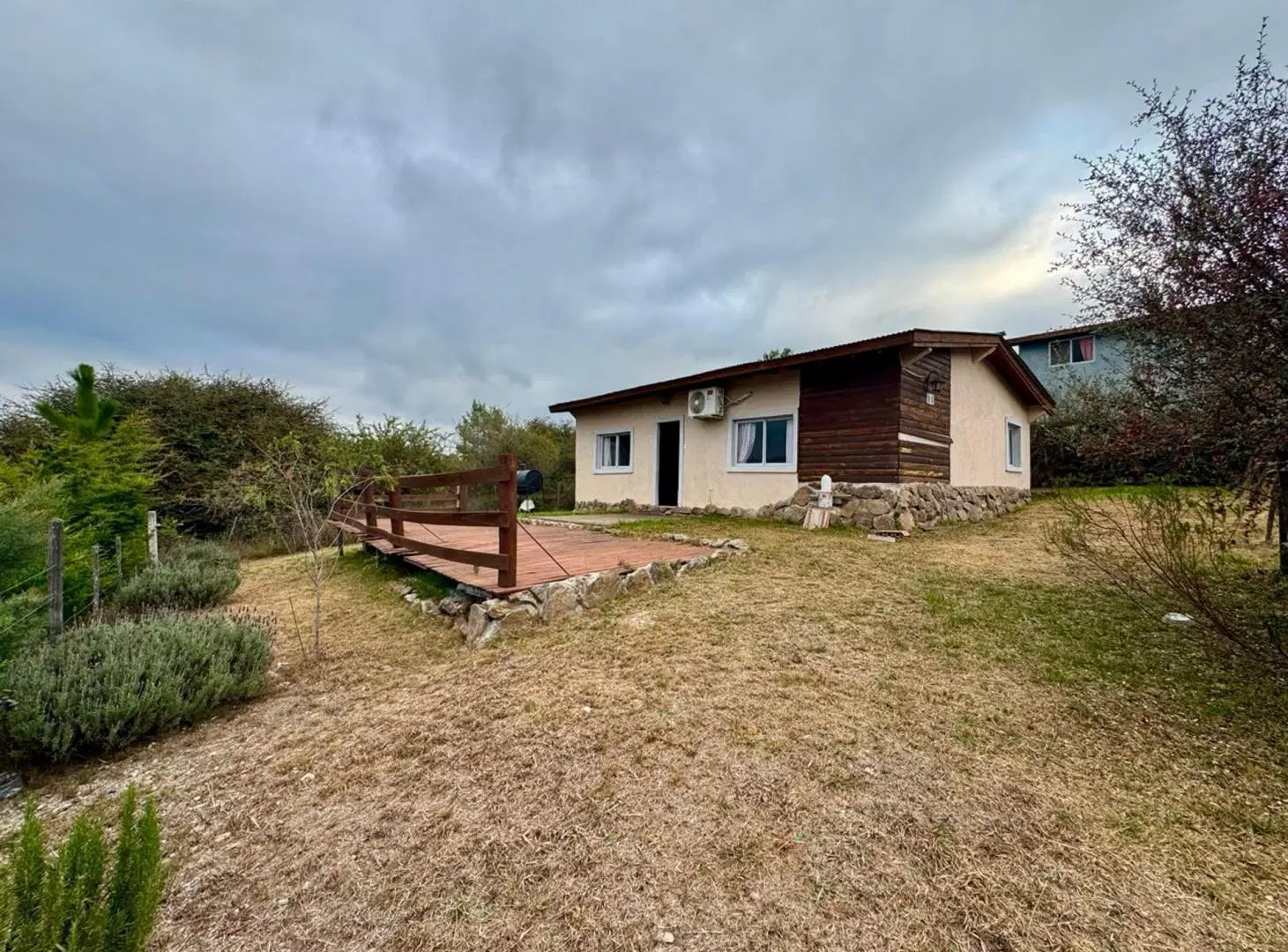 VENTA CASA 2 DORMITORIOS VISTA SERRANA VGB 4