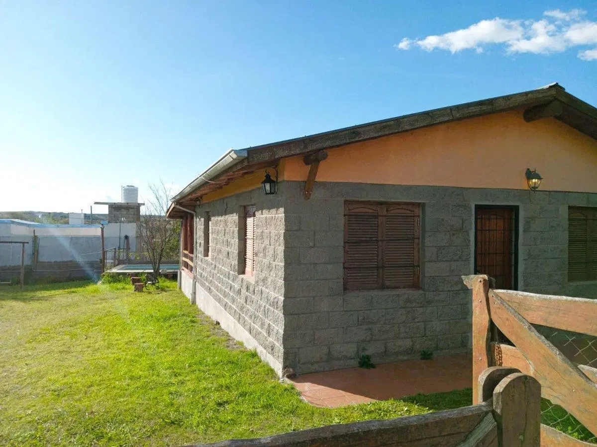 VENTA CASA 2 DORMITORIOS CON PILETA VILLA GIARDINO 8