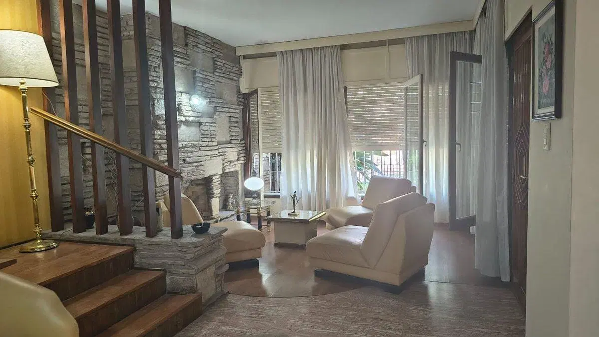 VENTA CASA 4 DORMITORIOS COCHERA PATIO CRISOL SUD 3