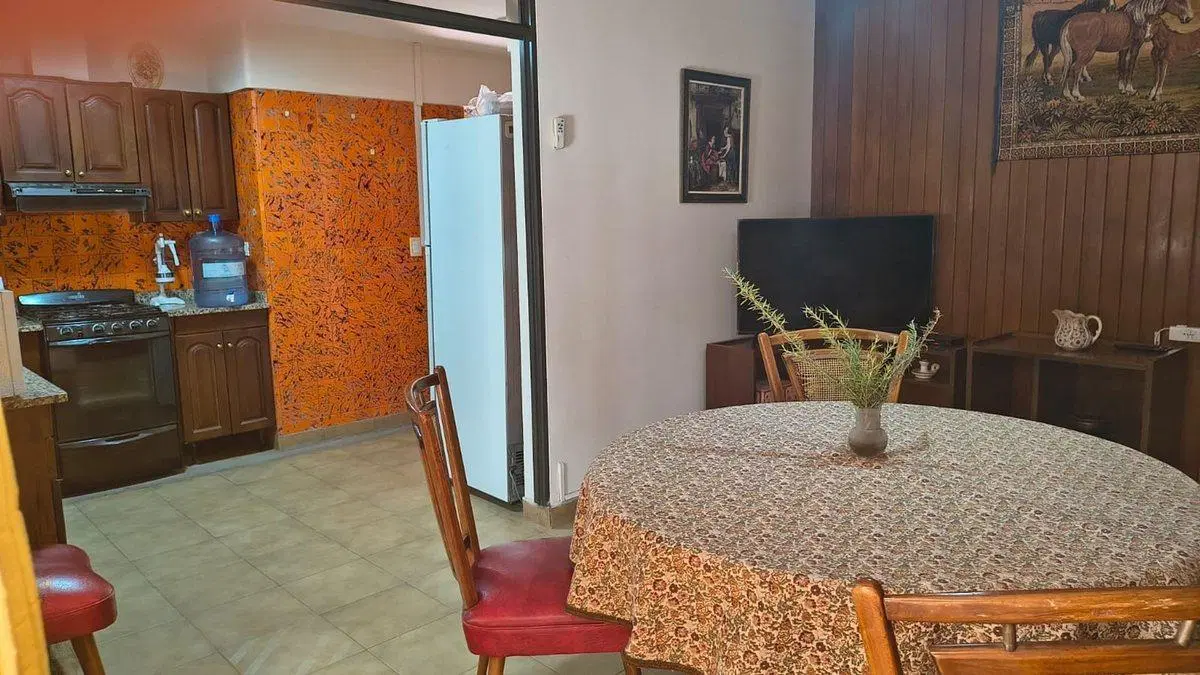 VENTA CASA 4 DORMITORIOS COCHERA PATIO CRISOL SUD 2