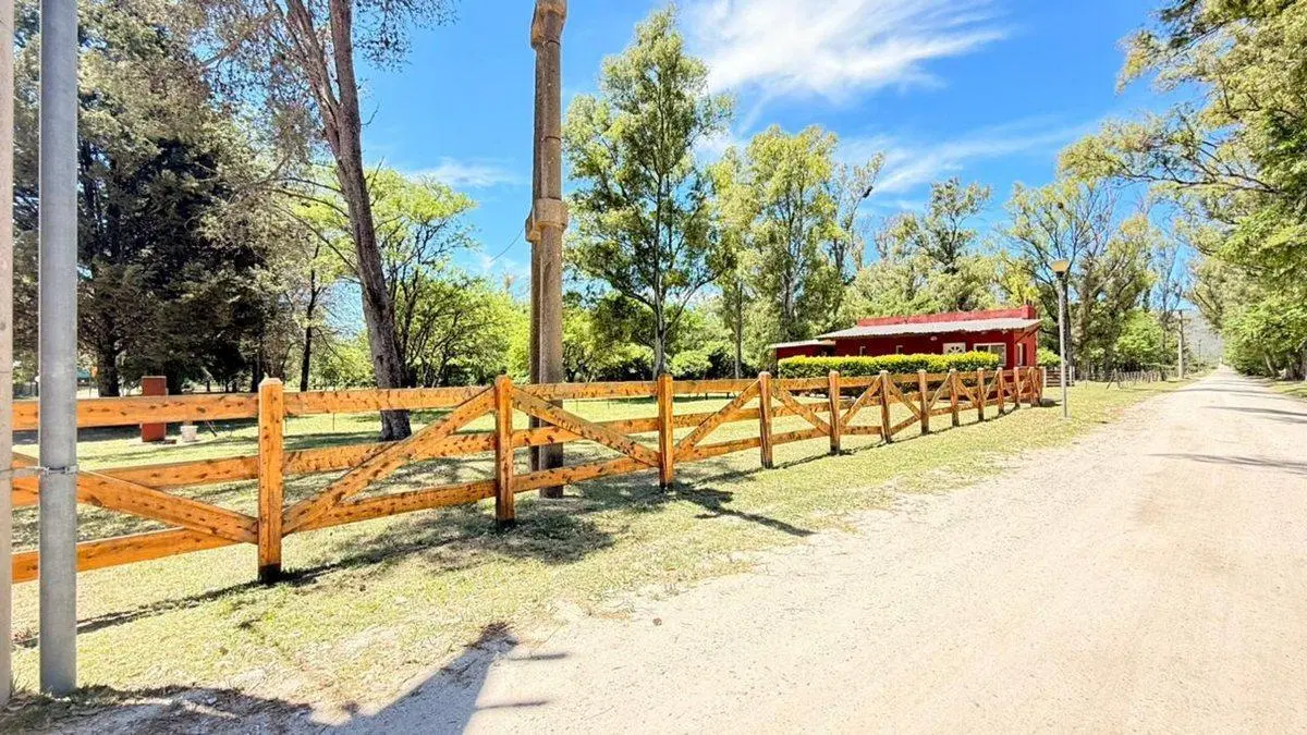 VENTA TERRENO EN BARRIO PUNTO CLARO LOS REARTES 3