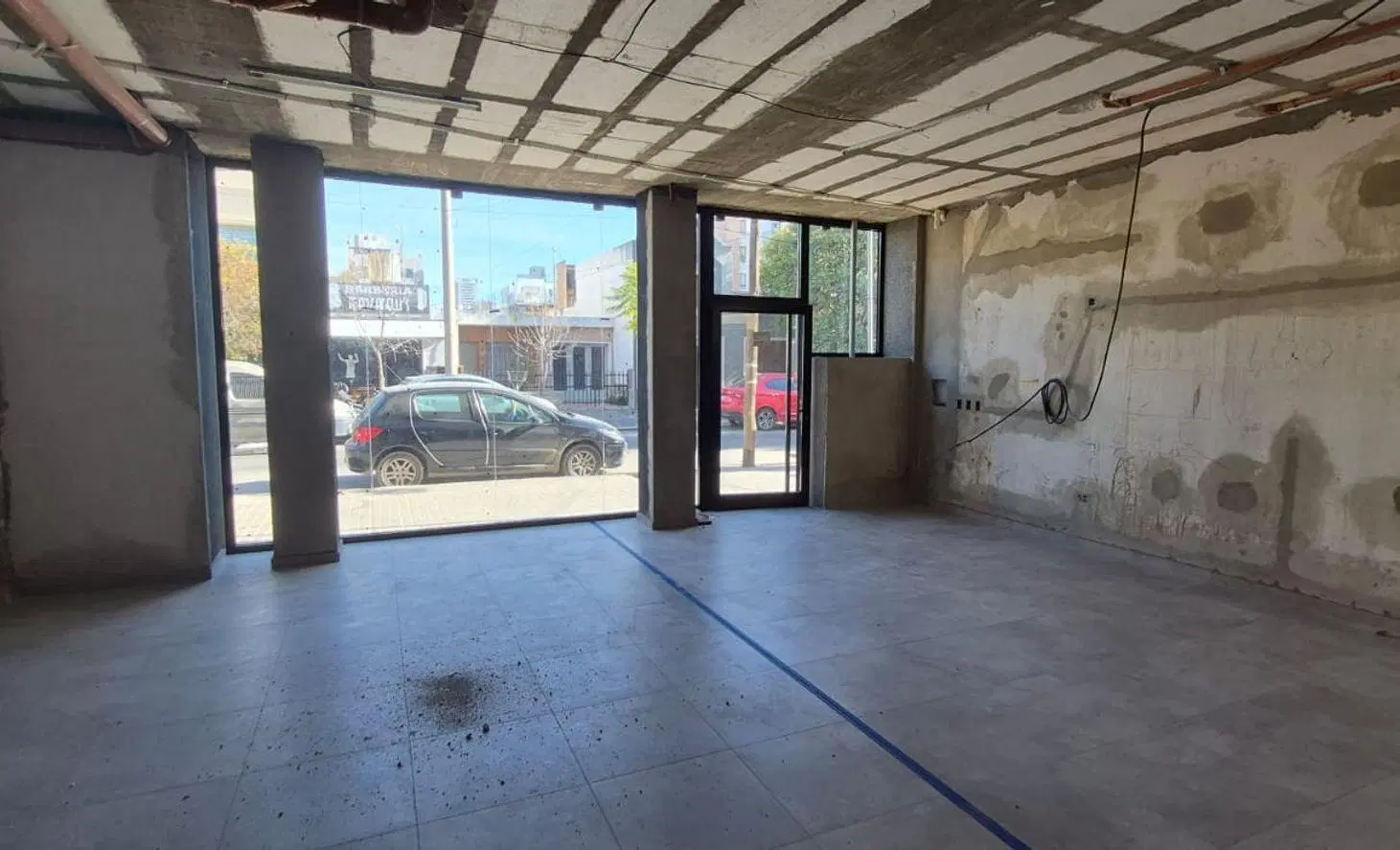 LOCAL COMERCIAL 103 M2, PLAZA ALTO ALBERDI 5