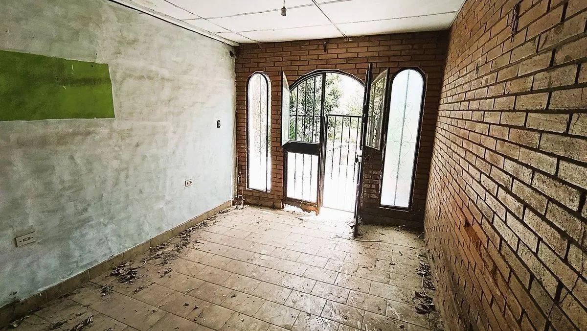 VENTA CASA 4 DORMITORIOS CON PILETA ALTAMIRA 8