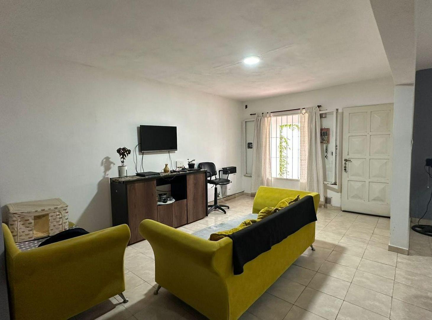 Foto de VENTA CASA PILAR 2 DORMITORIOS MTS YPF, imagen 4