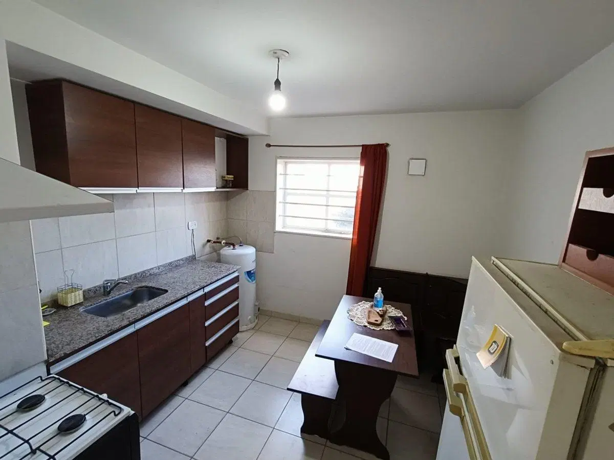 VENTA DEPARTAMENTO 2 DORMITORIOS COCHERA CERRADO 3