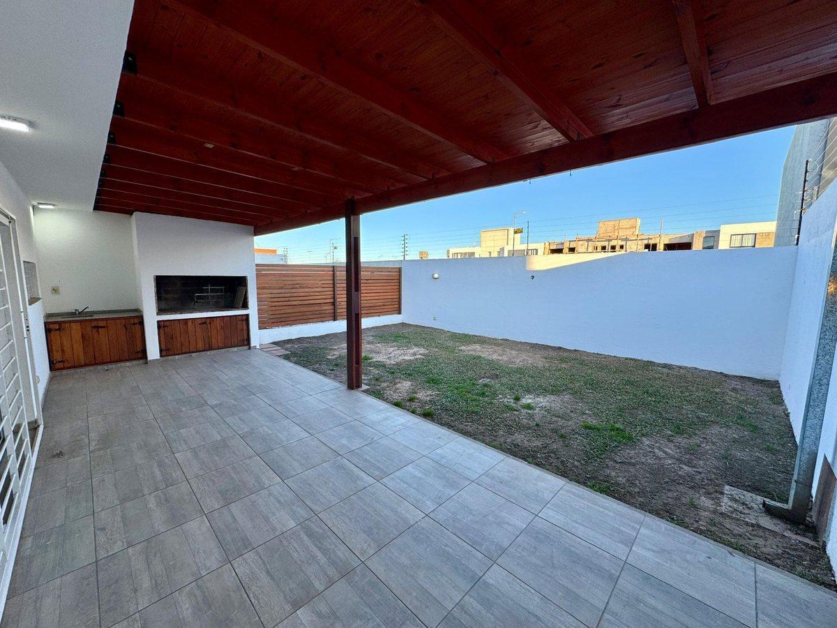 Foto de ALQUILER DUPLEX de Categoría San Ignacio Village, imagen 1
