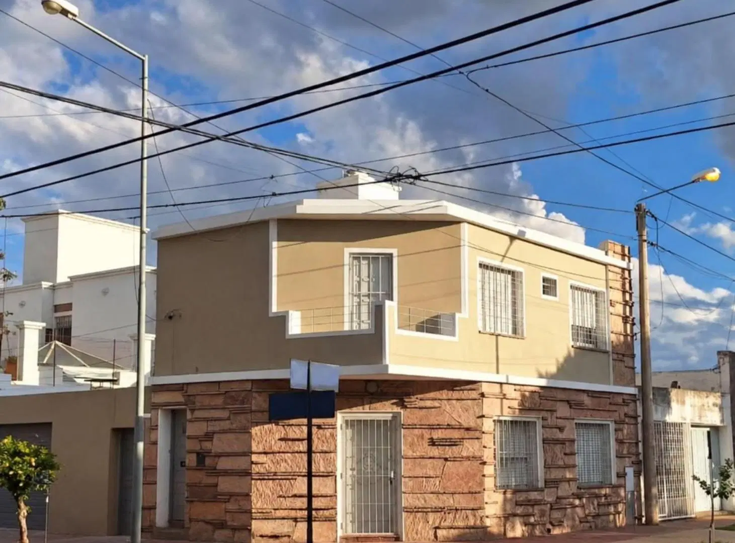 Venta Casa doble Renta espacio comercial B Empalme 4