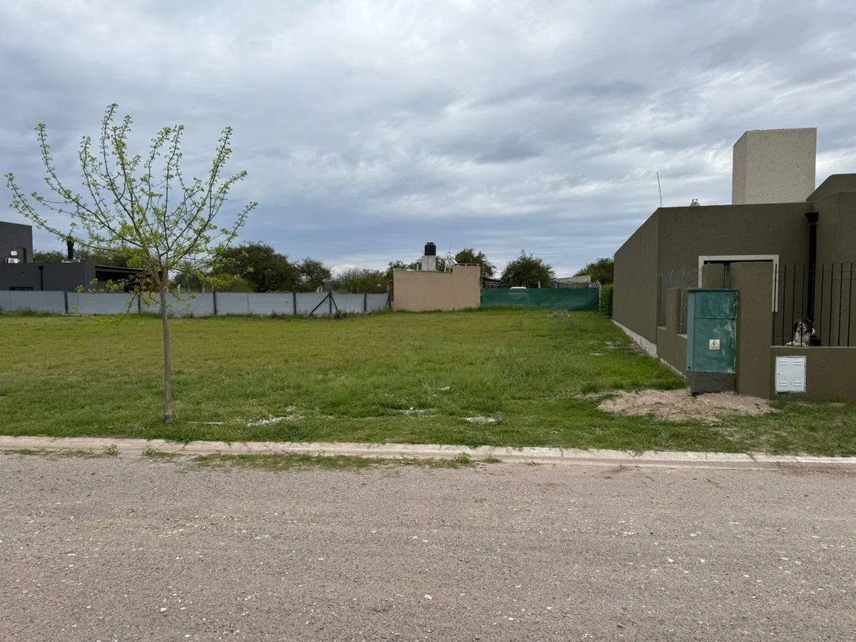 LOTE EN VENTA 570 M2 VIEJA ESTANCIA JUAREZ CELMAN 3