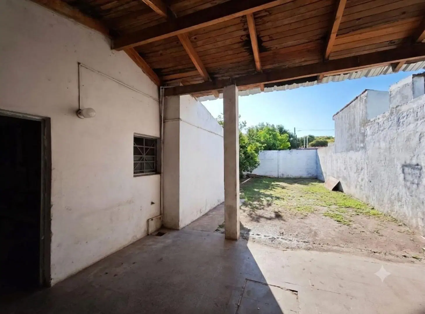 CASA 3 DORMITORIOS CON COCHERA, MARQUES SOBREMONTE 3