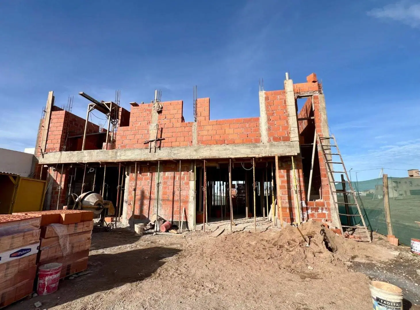 VENTA DUPLEX 3 DORMITORIOS PAMPAS DE MANANTIALES 2