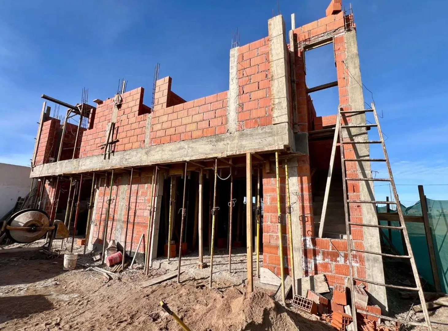 VENTA DUPLEX 3 DORMITORIOS PAMPAS DE MANANTIALES 3
