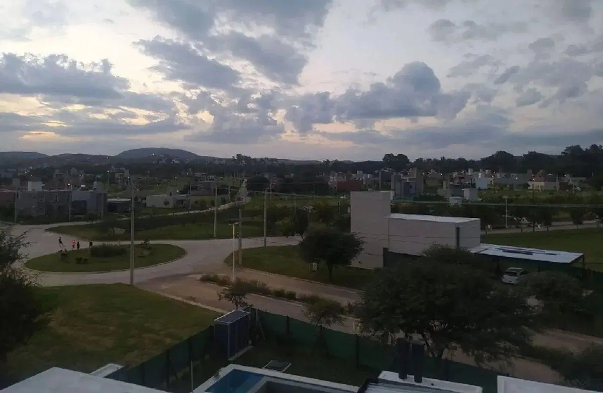 LOTE 350 M2 EN BARRIO CERRADO TEJAS CUATRO 5