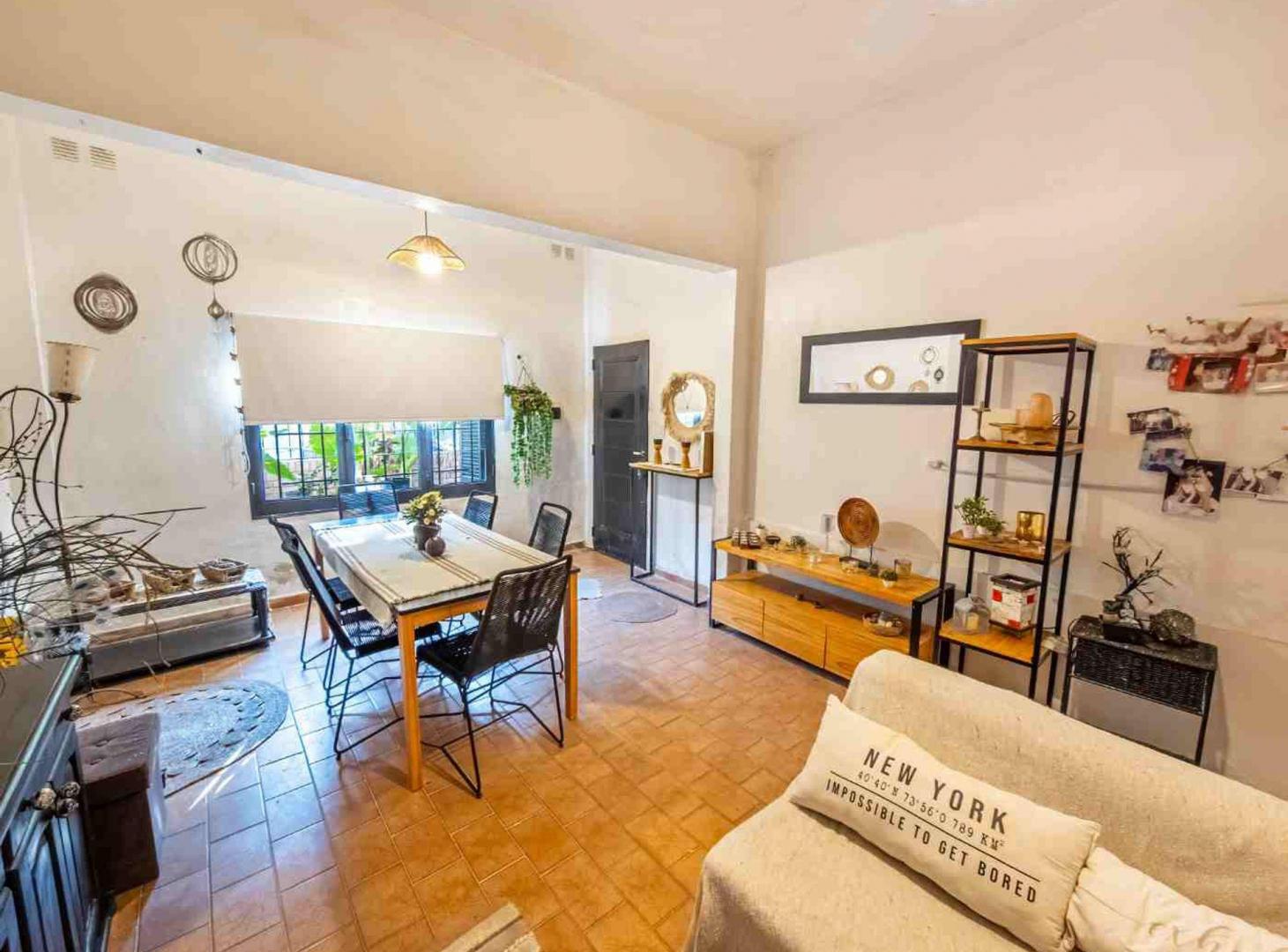 Foto de VENTA CASA 3 DORMITORIOS PILETA VILLA CABRERA, imagen 4