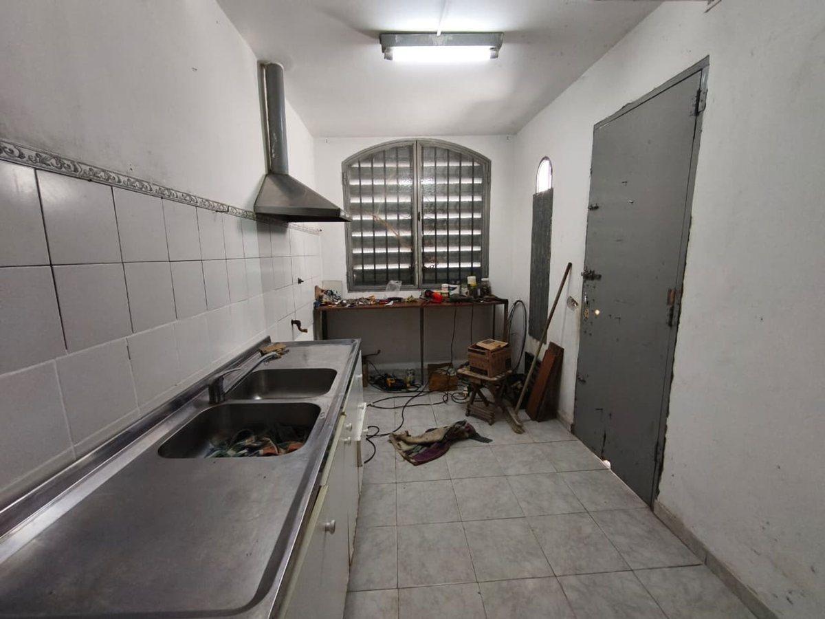 Foto de VENTA CASA TRES DORMITORIOS BARRIO COLON ESCRITURA, imagen 2