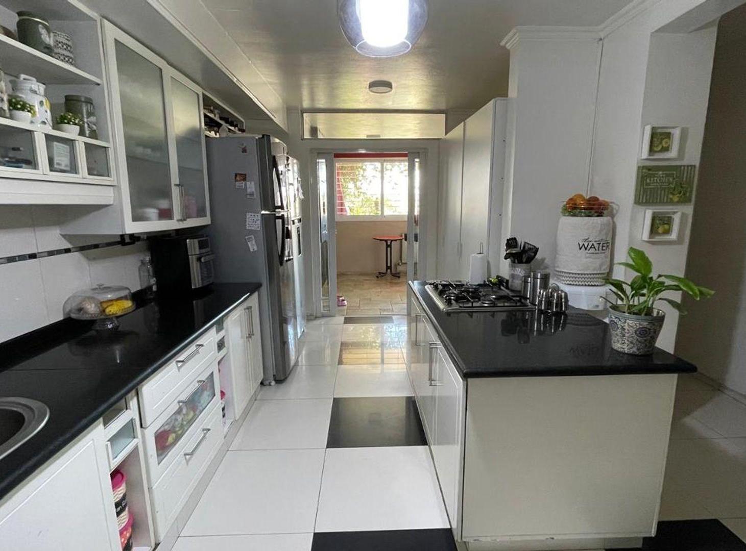 Foto de VENTA CASA 4 DORMITORIOS PARQUE SAN VICENTE, imagen 5