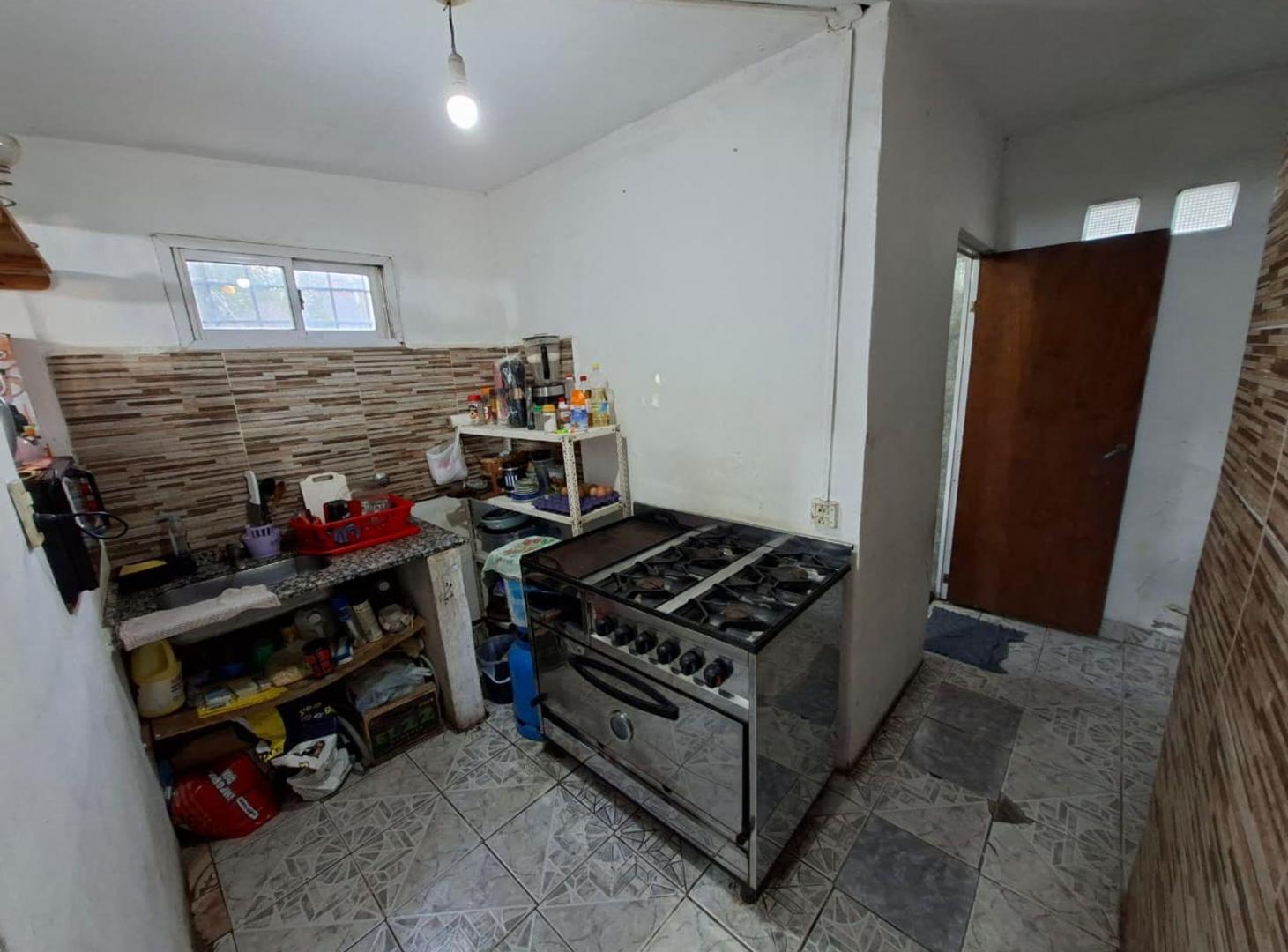 Foto de VENTA CASA 1 DORM MAS DEPTO 2 DORM VILLA ADELA, imagen 4